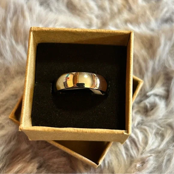 Men’s 6mm polished Titanium comfort band wedding ring NIB 8 - Picture 7 of 11